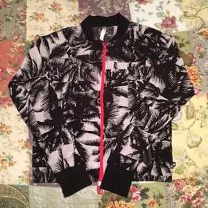 🌴Fabletics Palm Tree Print Jacket🌴